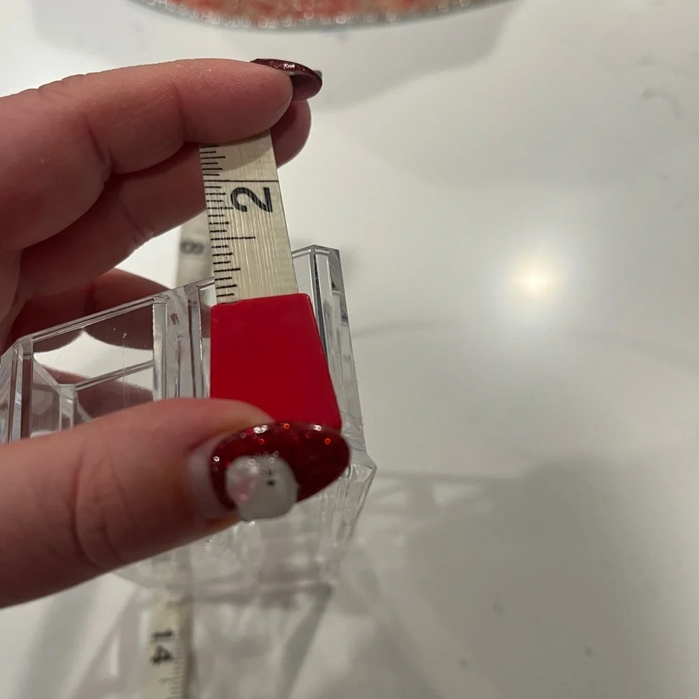 Clear Lip Organizer! - Picture 8 of 9